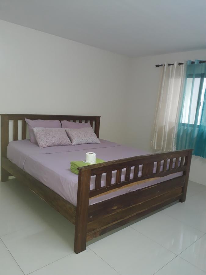 Gumleaves Hotel And Restaurant Olongapo Exterior foto